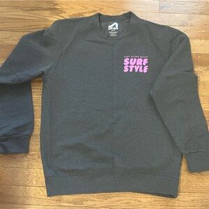 Women’s medium surf style sweatshirt, coal gray K